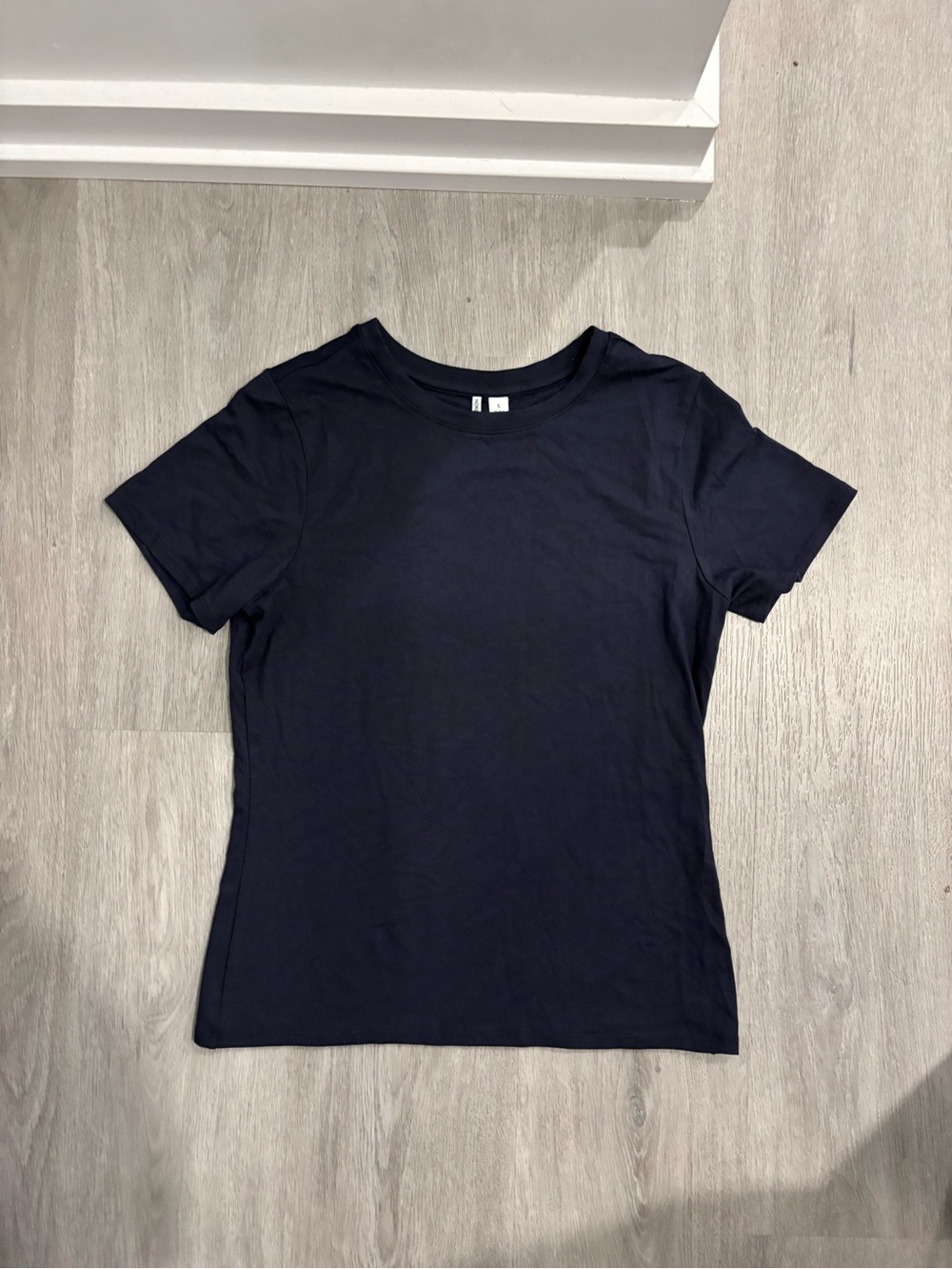 NWOT Nordstrom Women's Navy Short-Sleeve Crew Tee